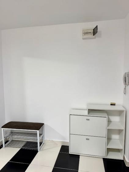 Apartament cu 2 camere nedecomandat, mobilat în Central