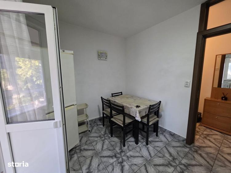 Apartament cu 2 camere decomandat în Gojdu