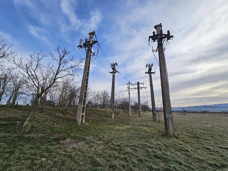 Teren de 5000 mp, în Central