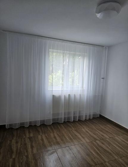 Apartament cu 2 camere decomandat în Ferentari