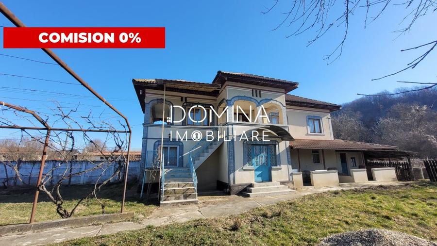 Casă individuală cu 5 camere cu Teren 1389 Mp în Căpreni