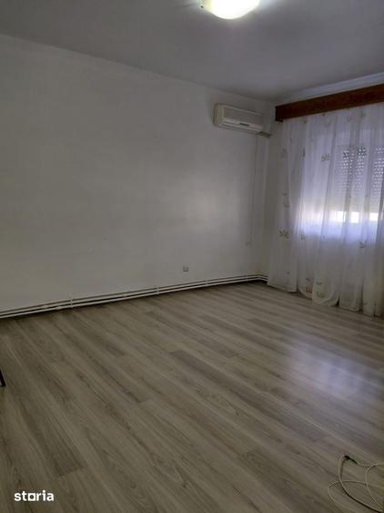Apartament cu 3 camere decomandat în Unirii Centru