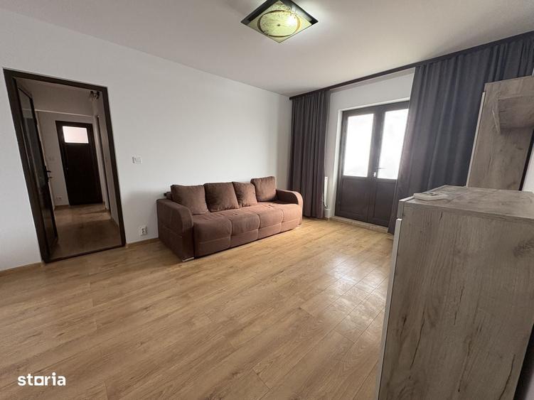 Apartament cu 3 camere în Alexandru cel Bun