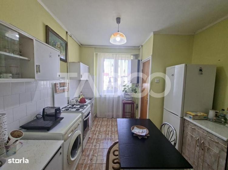 Apartament decomandat vanzare3 camere 66 mpu pivnita Mihai Viteazul - 12