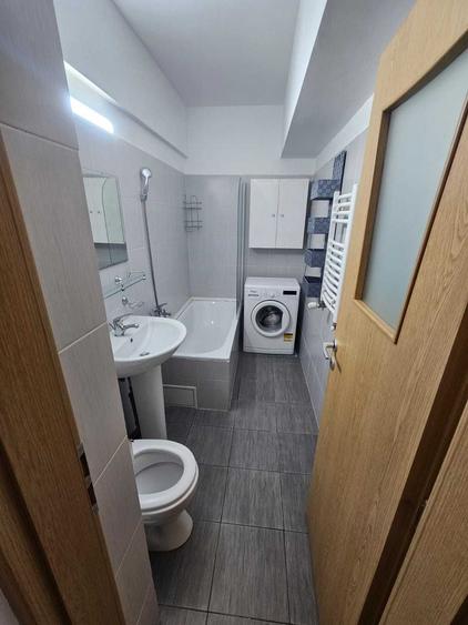 Apartament cu 2 camere decomandat în Canta