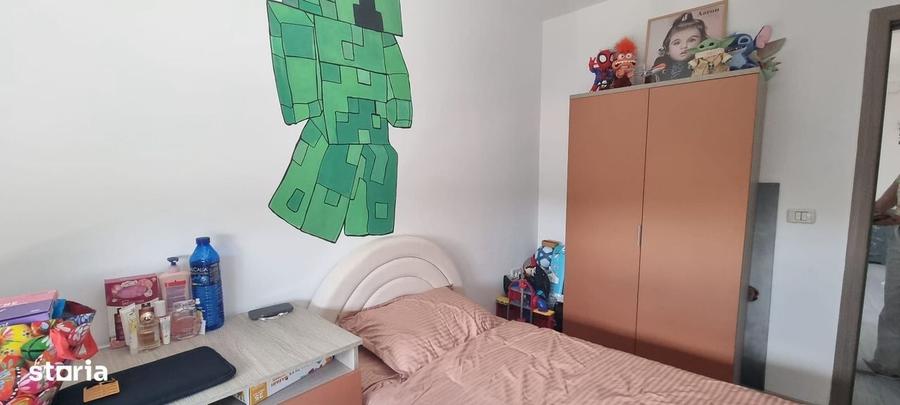Casă cu 4 camere în Ștefănești