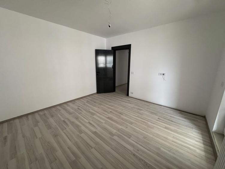 Apartament cu 2 camere decomandat în Berceni