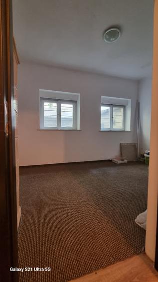 Casă cu 11 camere cu Teren 270 Mp în Dorobanți