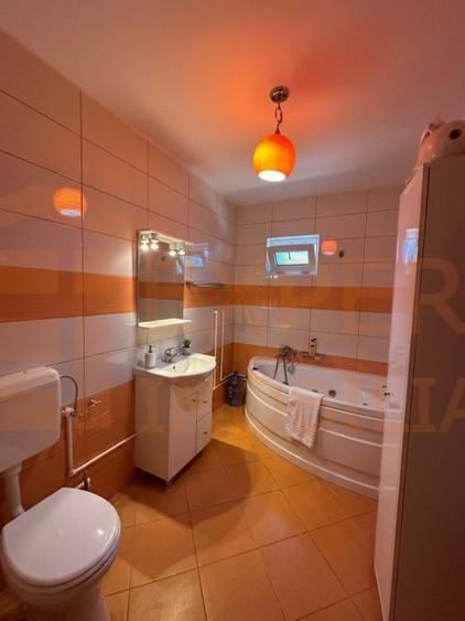 Casă individuală cu 5 camere cu Canalizare în Mamaia-Sat