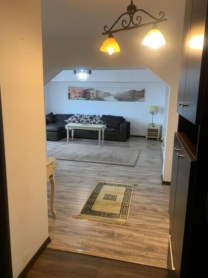 Apartament cu 3 camere în Radu Negru