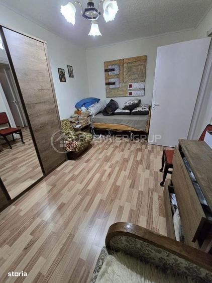 Apartament cu 2 camere semidecomandat în Podu Roș — fotografia 2