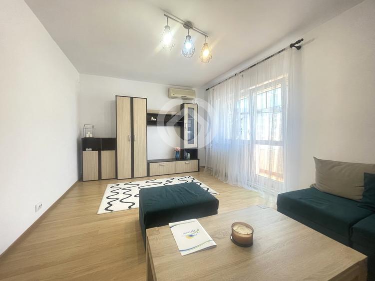 Apartament cu 3 camere decomandat, mobilat în Turnișor