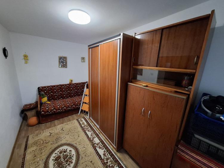 Apartament cu 2 camere nedecomandat, mobilat în Tomis Nord