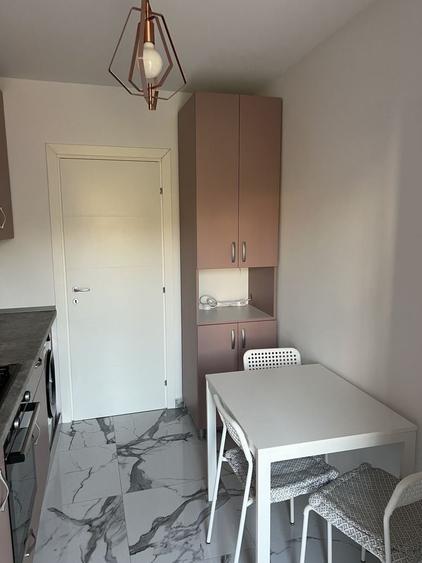 Apartament cu 2 camere decomandat în Rediu