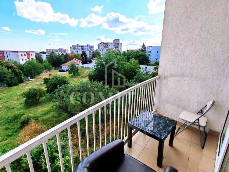 Apartament cu 2 camere semidecomandat, mobilat în Zorilor
