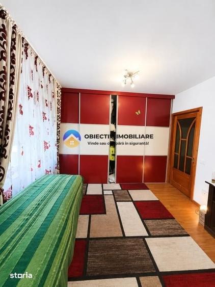 Apartament cu 4 camere decomandat în Sud