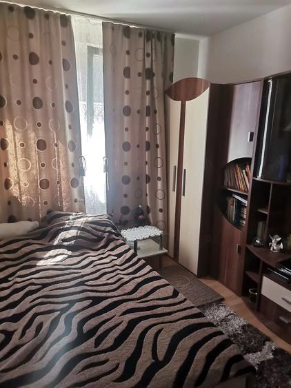 Apartament cu 3 camere decomandat în Iclănzel
