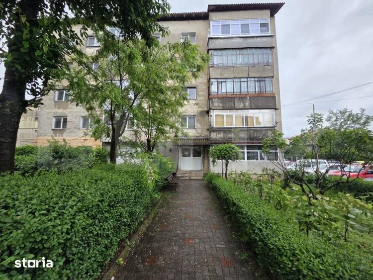 Apartament cu 3 camere în Est
