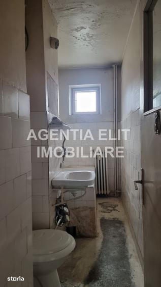 Apartament cu 2 camere semidecomandat în Est