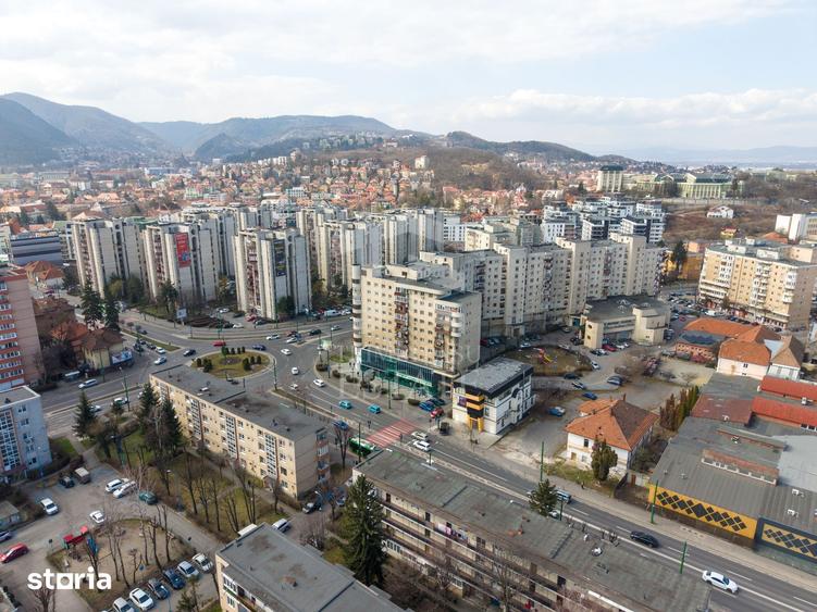 Spațiu comercial, de 612 mp, în Centrul Civic