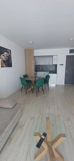 Garsonieră decomandată în Central