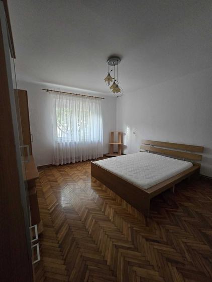 Casă cu 3 camere cu Teren 250 Mp în Grădiște