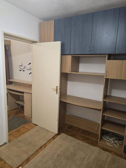 Apartament cu 2 camere semidecomandat în Olteniței