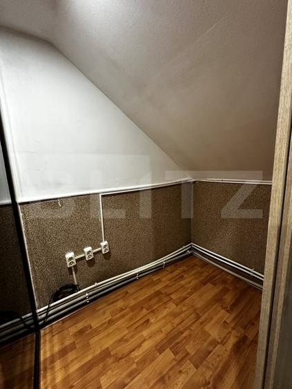 Două camere într-o casă de inchiriat, cu acces la bucătărie și baie - 5