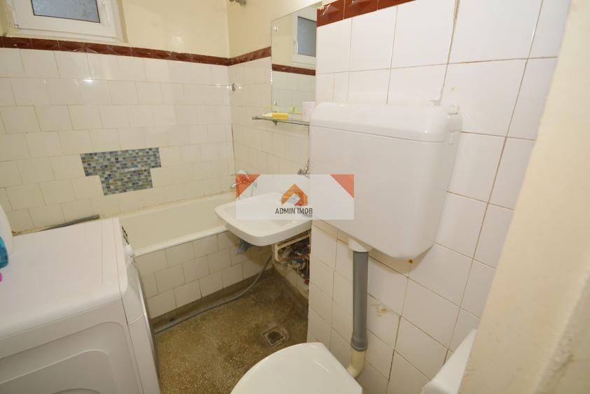 3 cam, Et 1/10, Metrou Favorit,  ANVELOPAT, bloc de tip E, Circular - 13