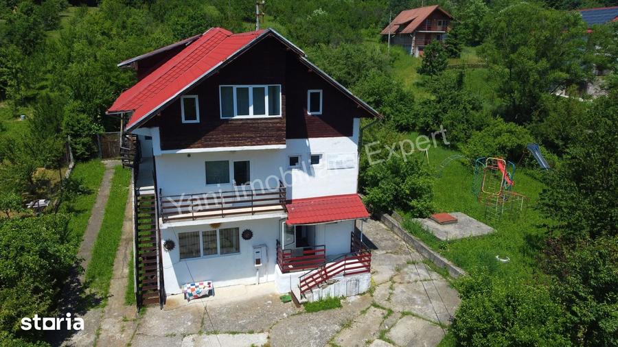 Casă cu 7 camere cu Teren 1340 Mp în Curtea de Argeș