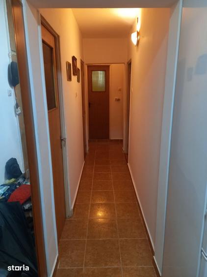 Apartament cu 3 camere în Rahova