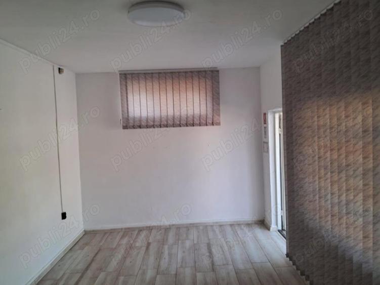 Spațiu comercial, de 40 mp, în Central