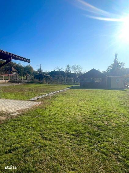 Casă cu 6 camere cu Teren 1200 Mp în Mociu