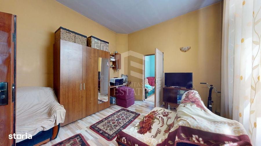 Casă cu 4 camere cu Teren 311 Mp în Universitate