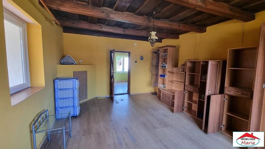 Casă în Apa