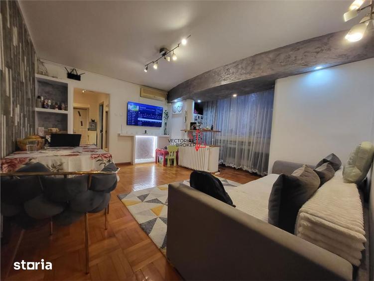 Apartament cu 4 camere semidecomandat, mobilat în Berceni