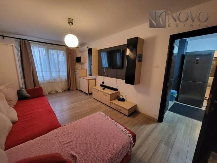 Apartament cu 3 camere decomandat, mobilat în Dristor