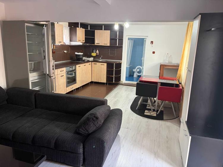 Casă cu 2 camere cu Teren 150 Mp în Central