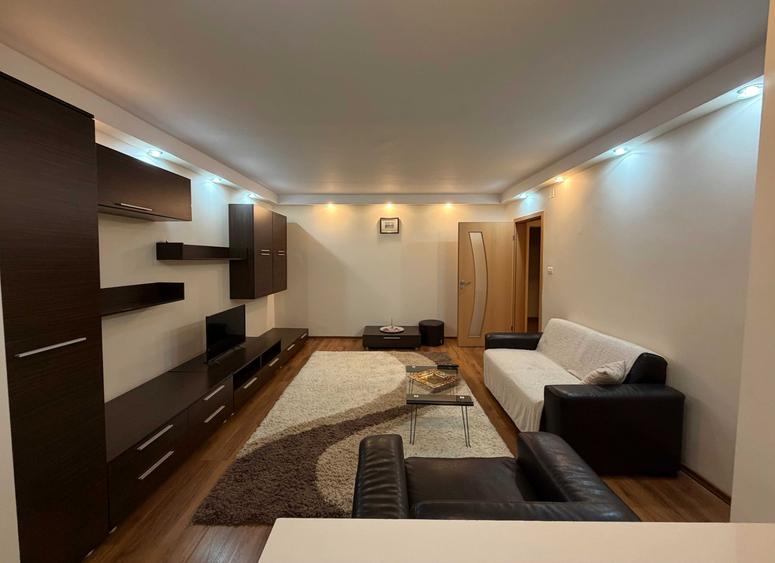 Apartament cu 4 camere decomandat în Torontalului