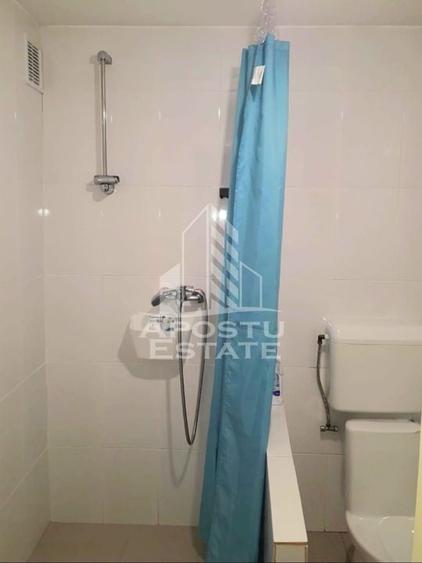 Apartament cu 2 camere semidecomandat în Lunei