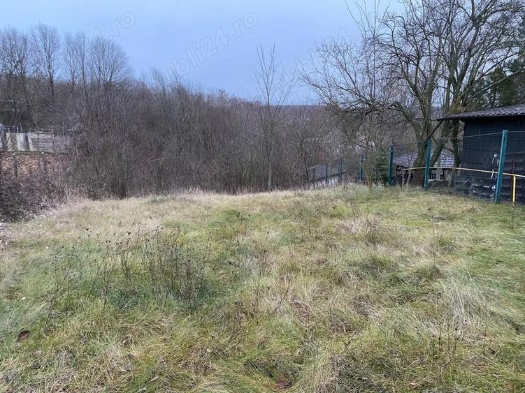 Teren de 1860 mp, în Nisipoasa