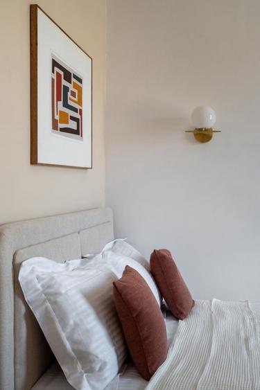 Apartament cu 4 camere, mobilat în Calea Victoriei