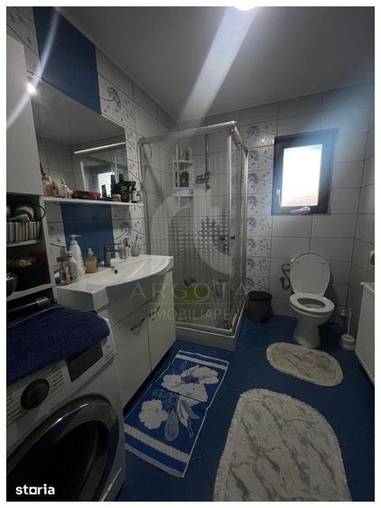 Casă cu 4 camere cu Teren 1000 Mp în Costești