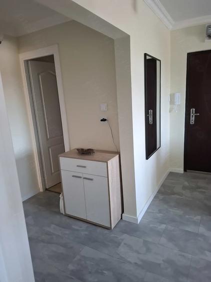 Apartament cu 3 camere decomandat în Favorit