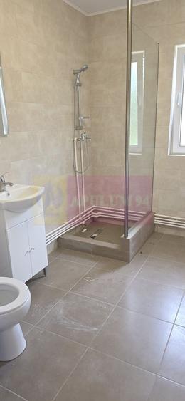 Casă individuală cu 4 camere cu Canalizare în Brebu