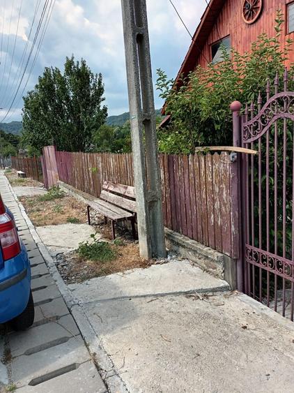 Casă cu 4 camere în Șovarna