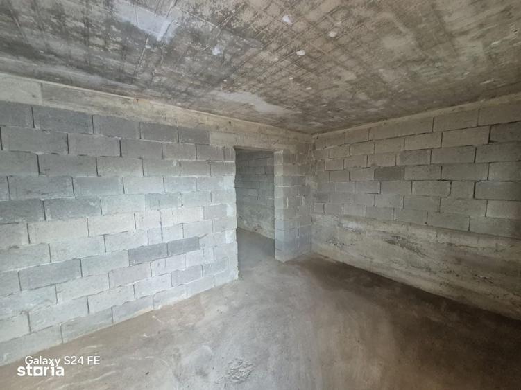 Casă cu 4 camere cu Teren 800 Mp în Central