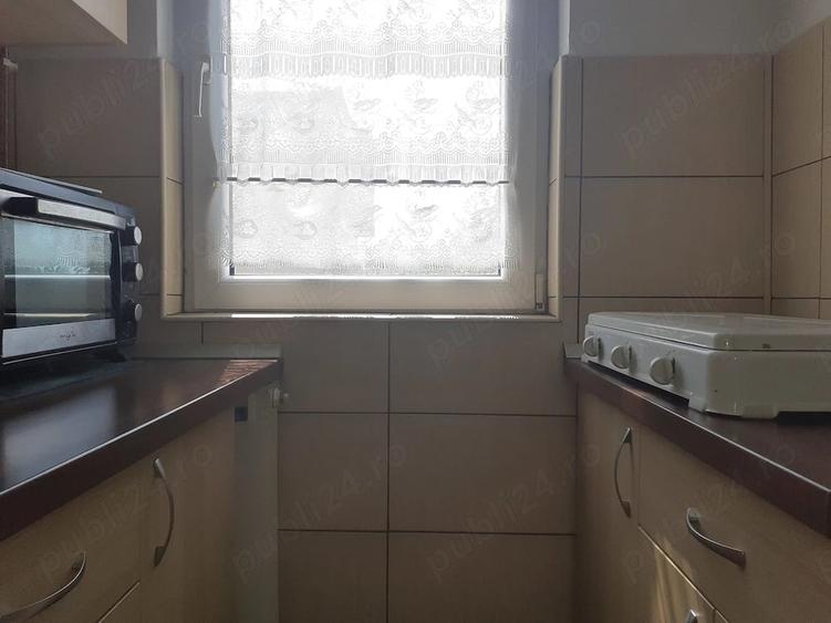 Garsonieră decomandată în Central