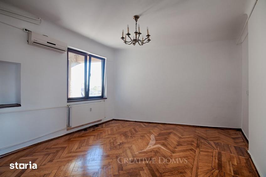 Apartament cu 3 camere în Cotroceni