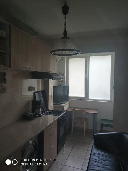 Apartament cu 3 camere decomandat în Progresul